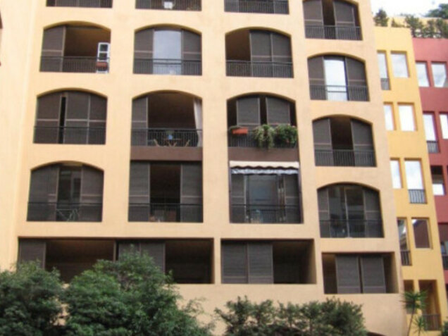OFFICE - LE RAPHAEL - FONTVIEILLE