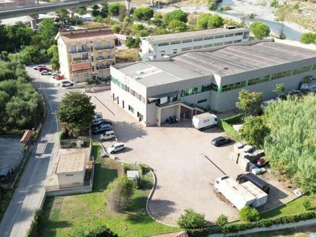 Warehouse in Ventimiglia – 30 cars