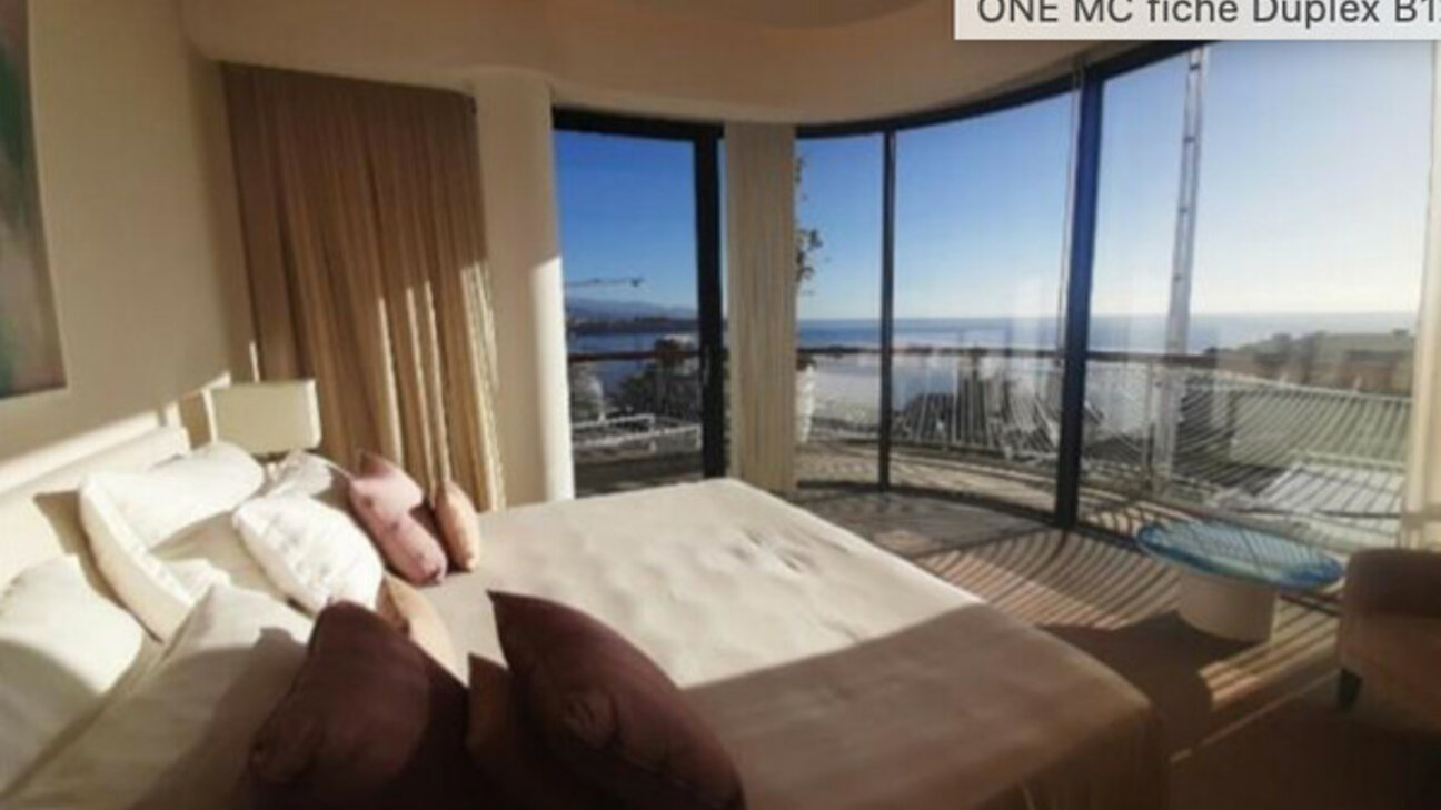 Exceptional Duplex with Views of the Rock and the Sea – 410 sqm - 3 / 6