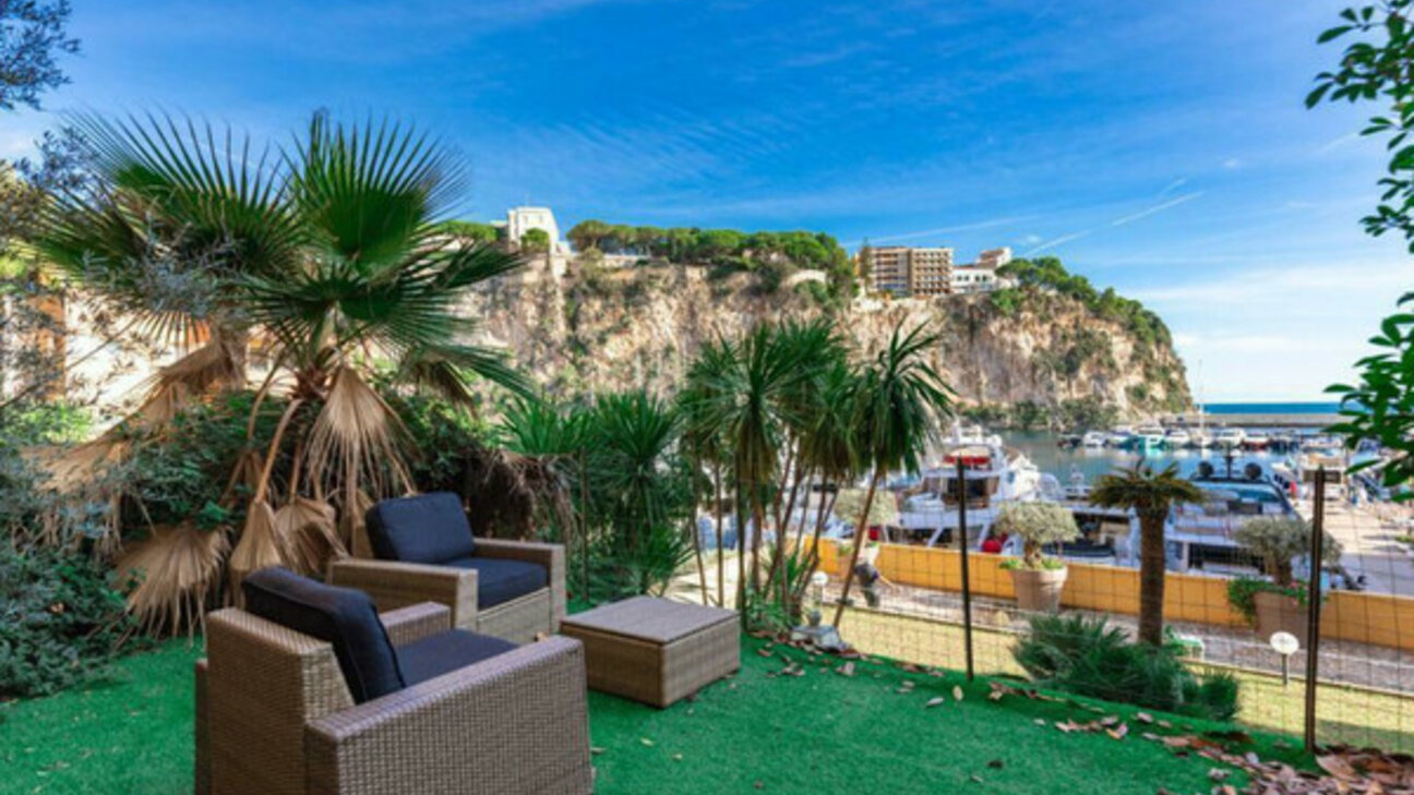 Très beau 2 pièces à Fontvieille vue sur le Port avec terrasse et jardin privatif - 4 / 8