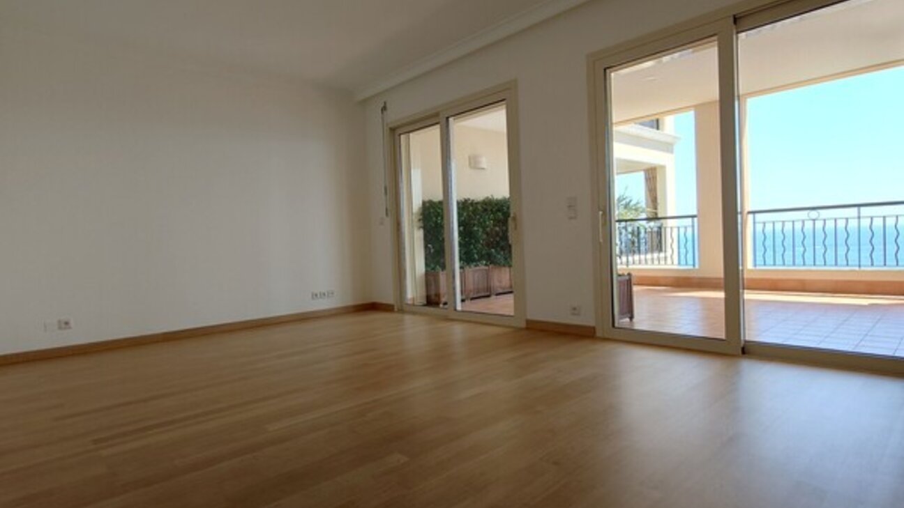 Exceptional 7-room apartment with private pool and panoramic sea view - LE MEMMO CENTER - 9 / 19