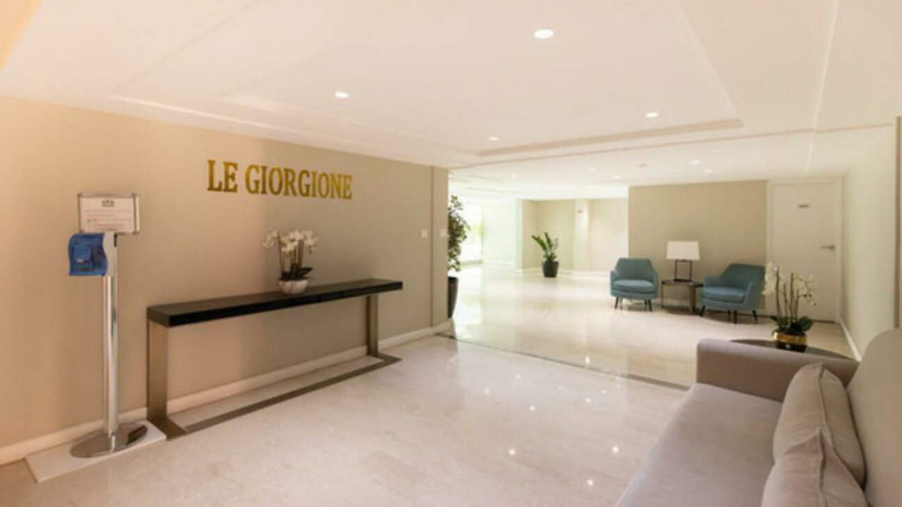 Très beau 2 pièces à Fontvieille vue sur le Port avec terrasse et jardin privatif - 1 / 8