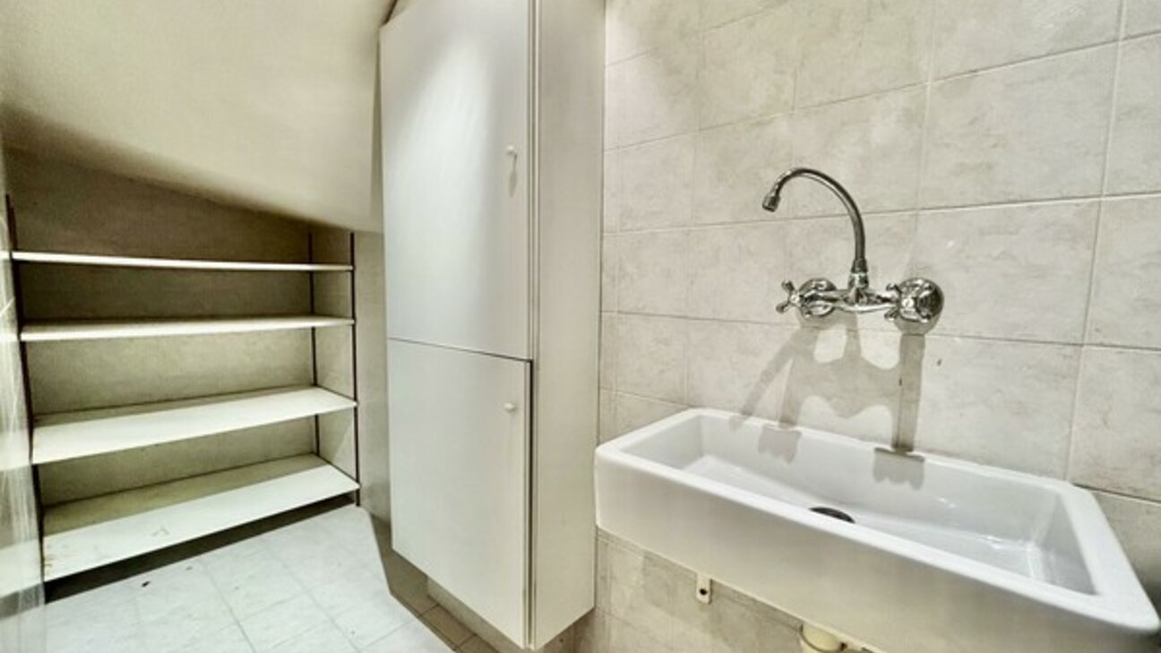 3-Room Apartment to Renovate - 6 / 10