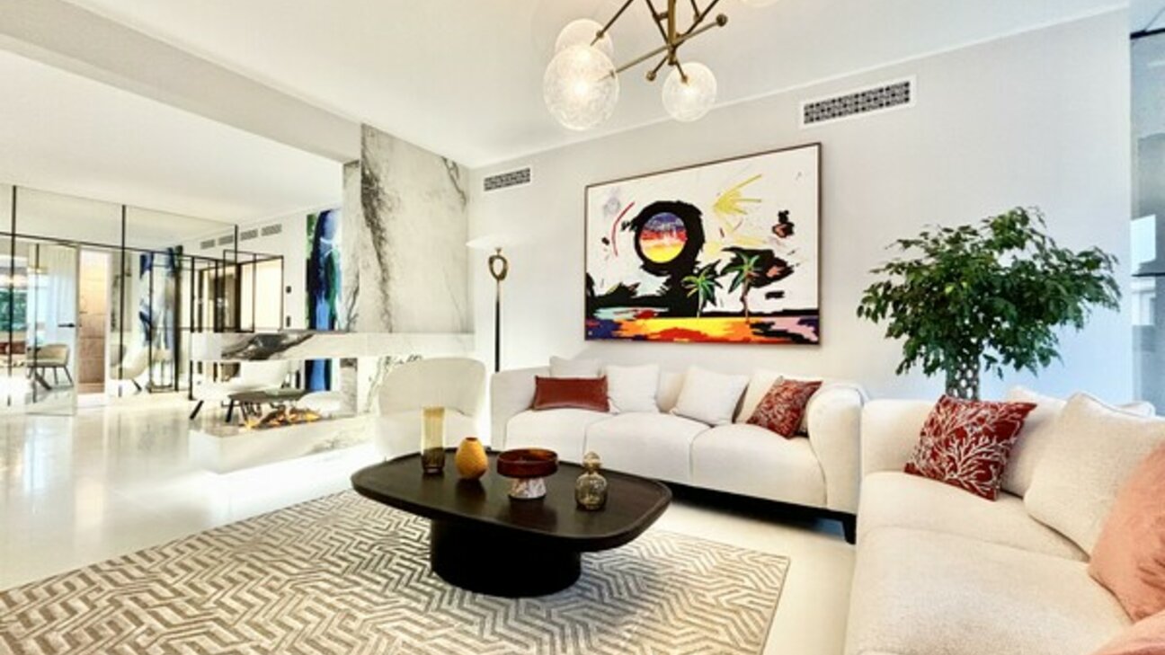 A renovated apartment in the Saint Roman district - 2 / 16