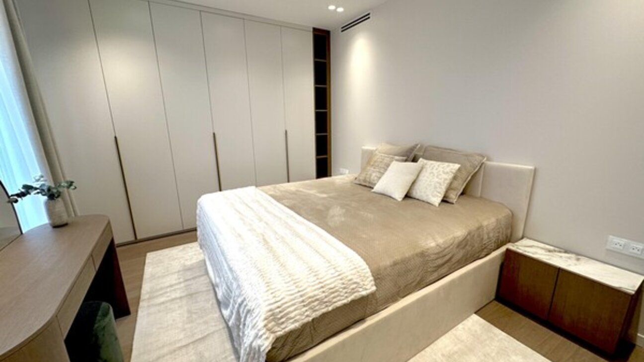 MONTE-CARLO Appartamento 4 LOCALI  rinnovato e ammobiliato con terrazza vista mare - 7 / 13