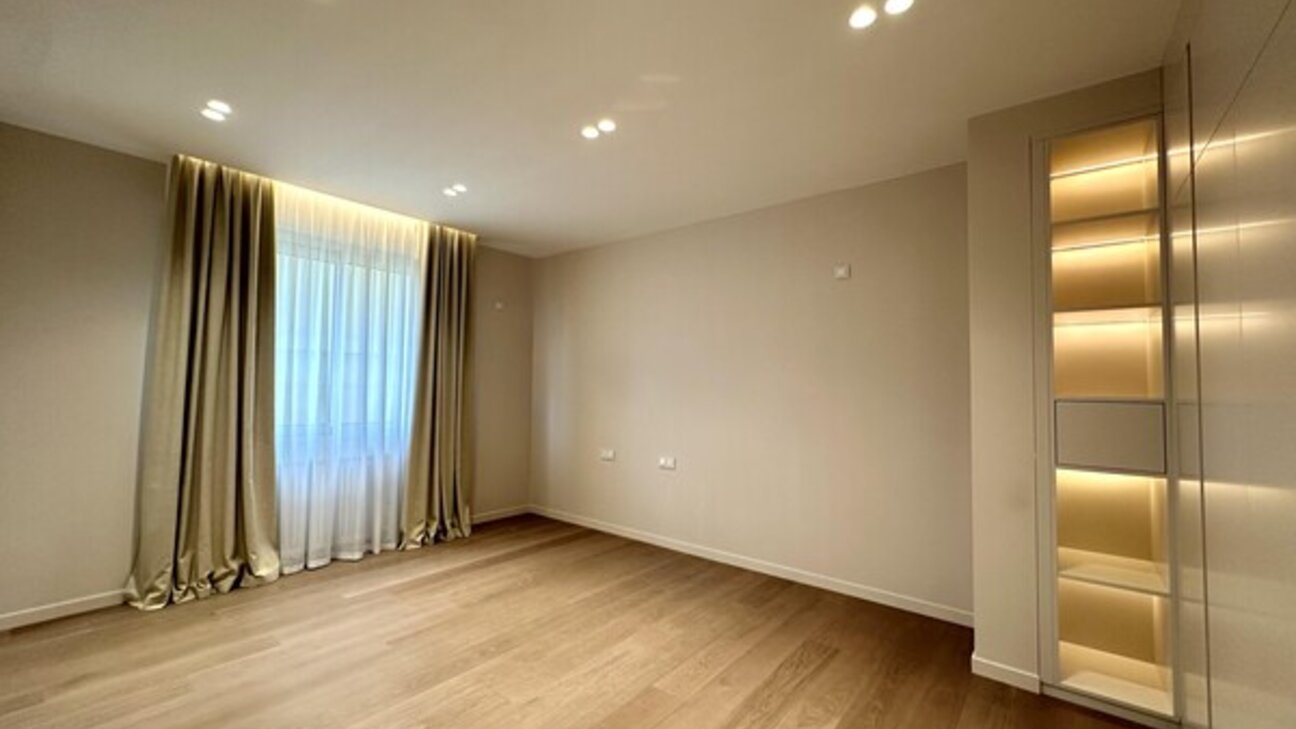 MONTE-CARLO Appartamento 4 LOCALI  rinnovato e ammobiliato con terrazza vista mare - 9 / 13