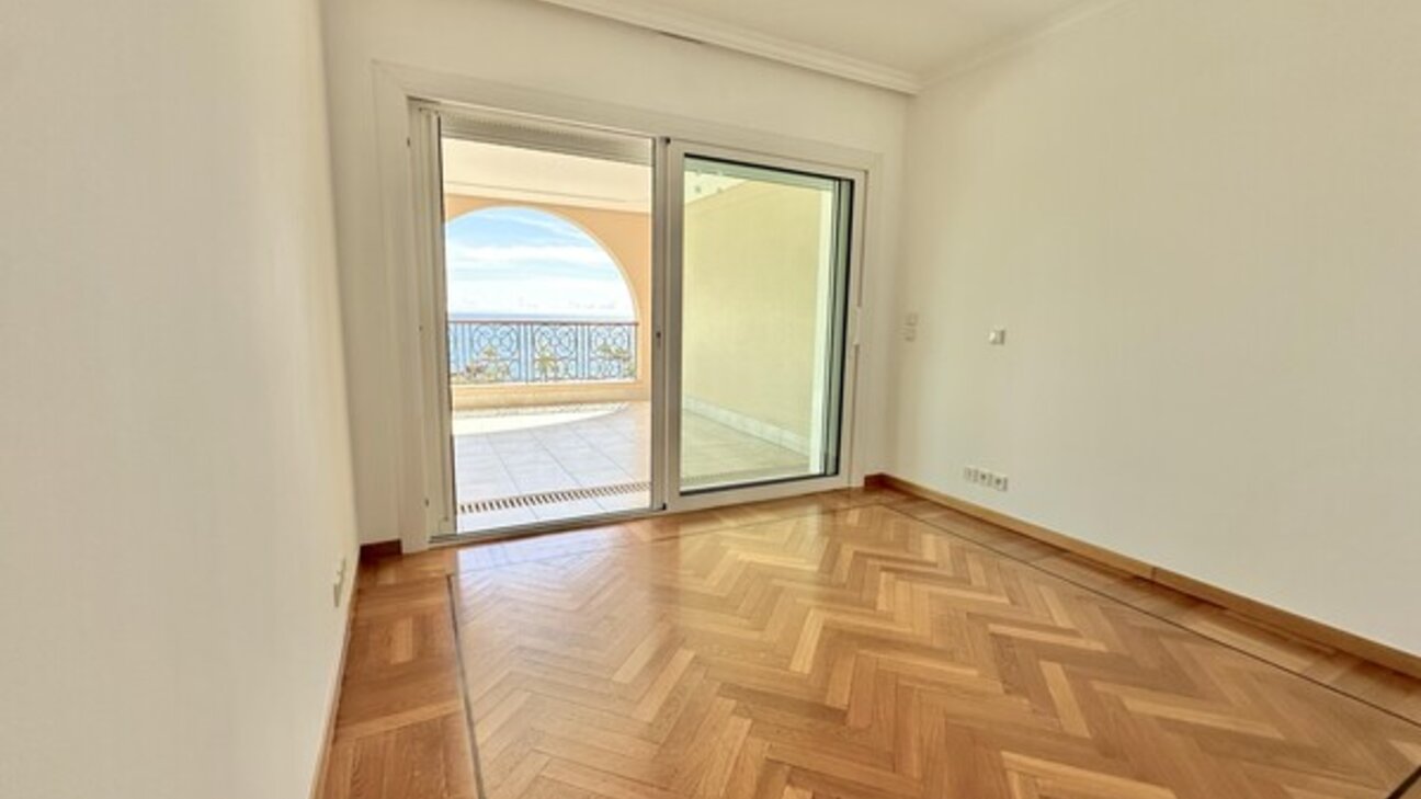 FONTVIEILLE • Terrasses du Port • 4 LOCALI • 2 Parcheggi • Cantina - 9 / 24