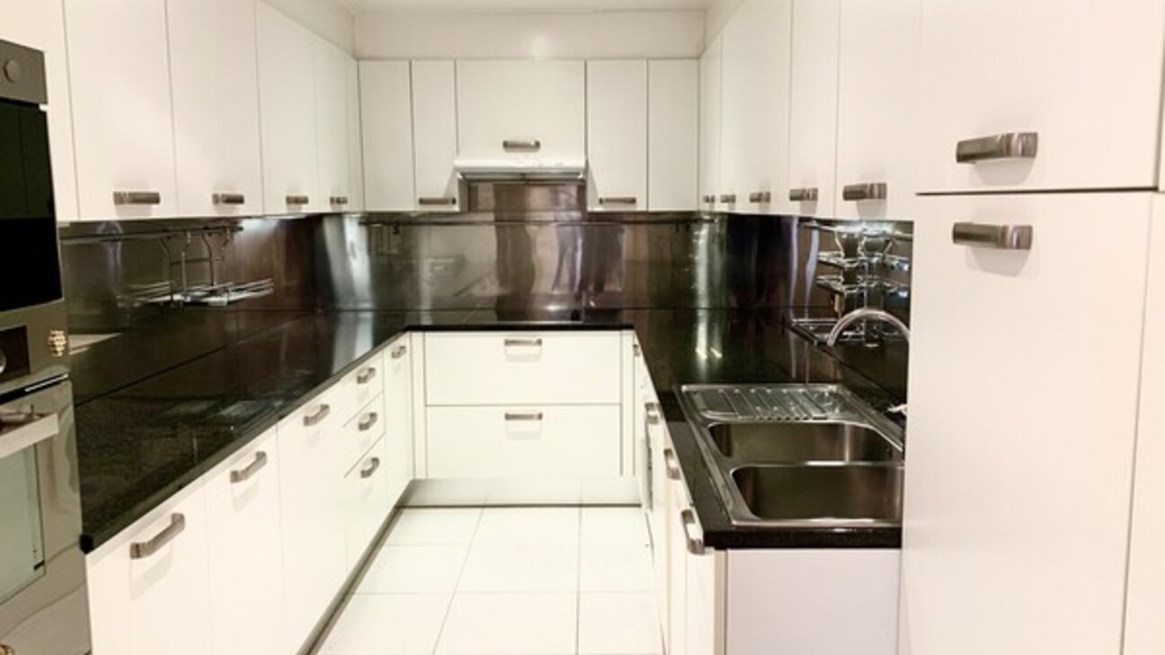 Affitto Memmo Center Appartamento / 5 stanze - 4 / 9