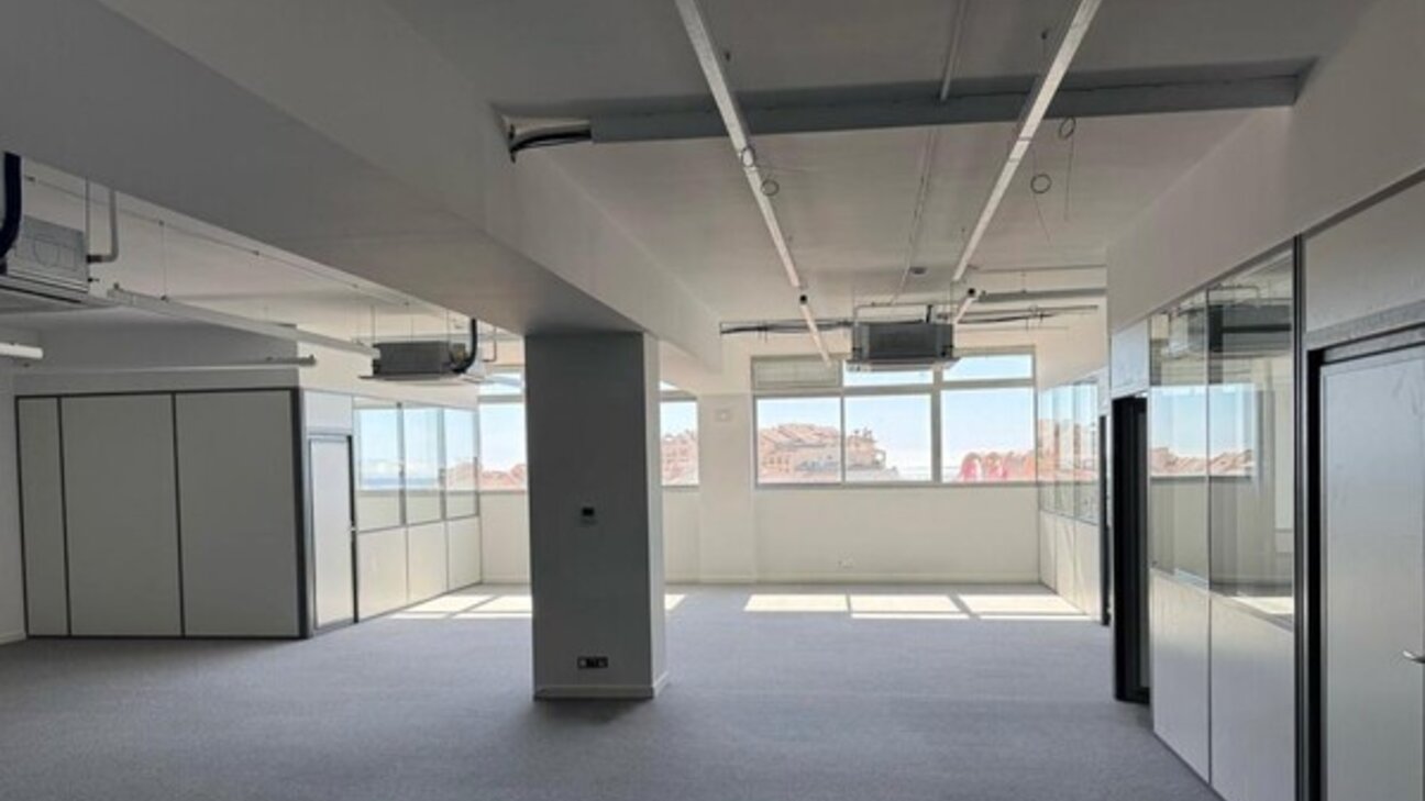 FONTVIEILLE "Les Industries" - Uffici internamente rinnovati - 8 / 12