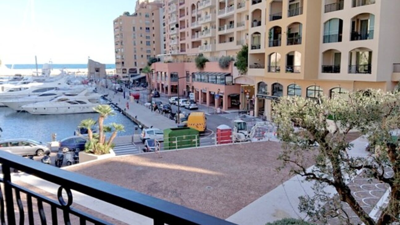 MARINA DE FONTVIEILLE • Studio avec loggia • Cave - 6 / 9