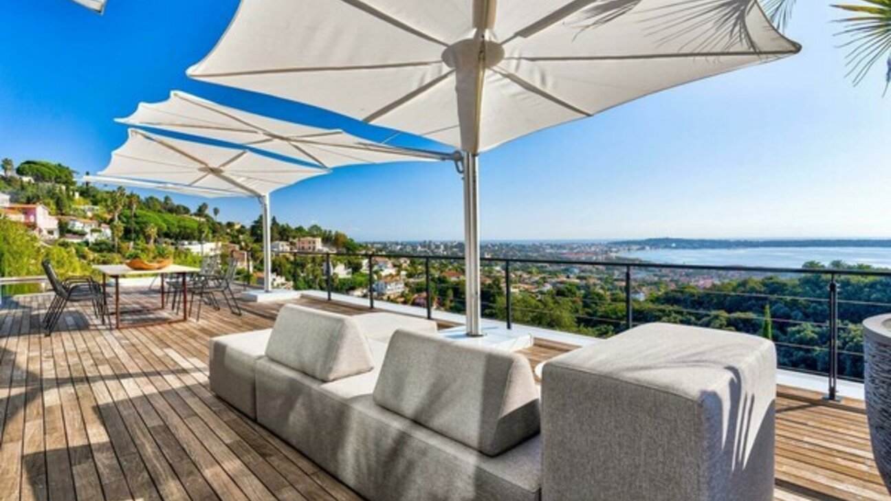 Villa d’Exception avec Vue sur le Cap d’Antibes - 20 / 22