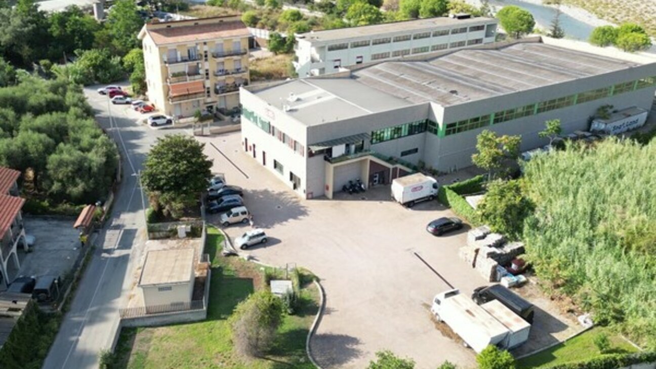 Warehouse in Ventimiglia – 30 cars - 1 / 3
