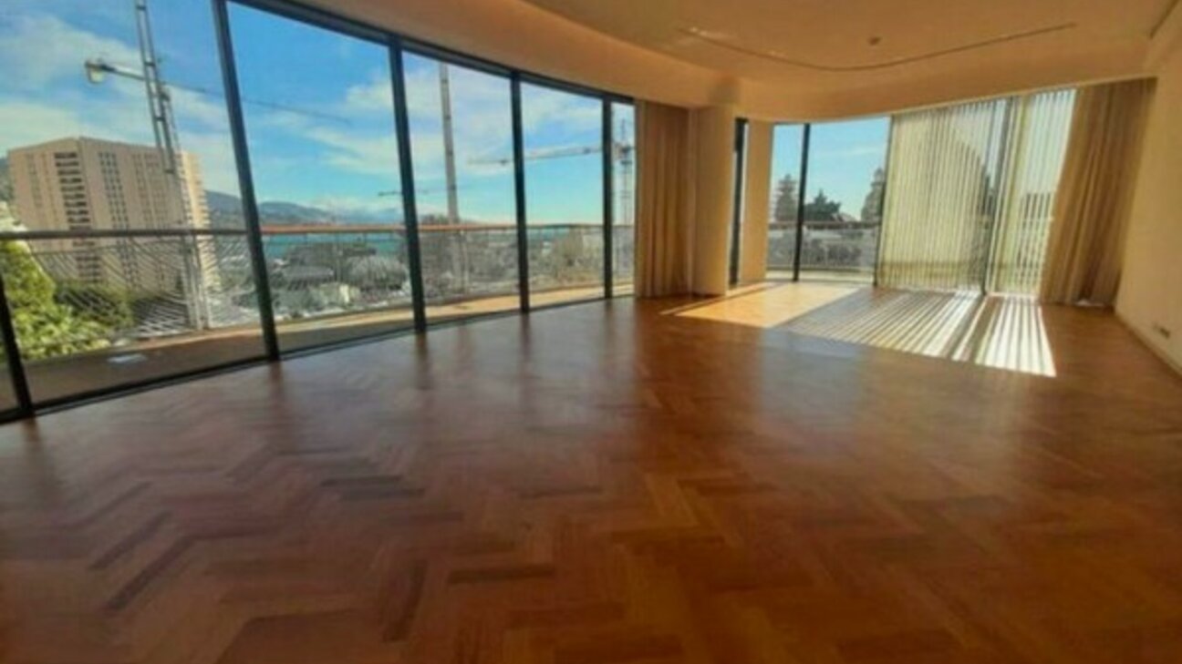 Exceptional Duplex with Views over Casino Square and the Sea – 410 sqm - 1 / 8