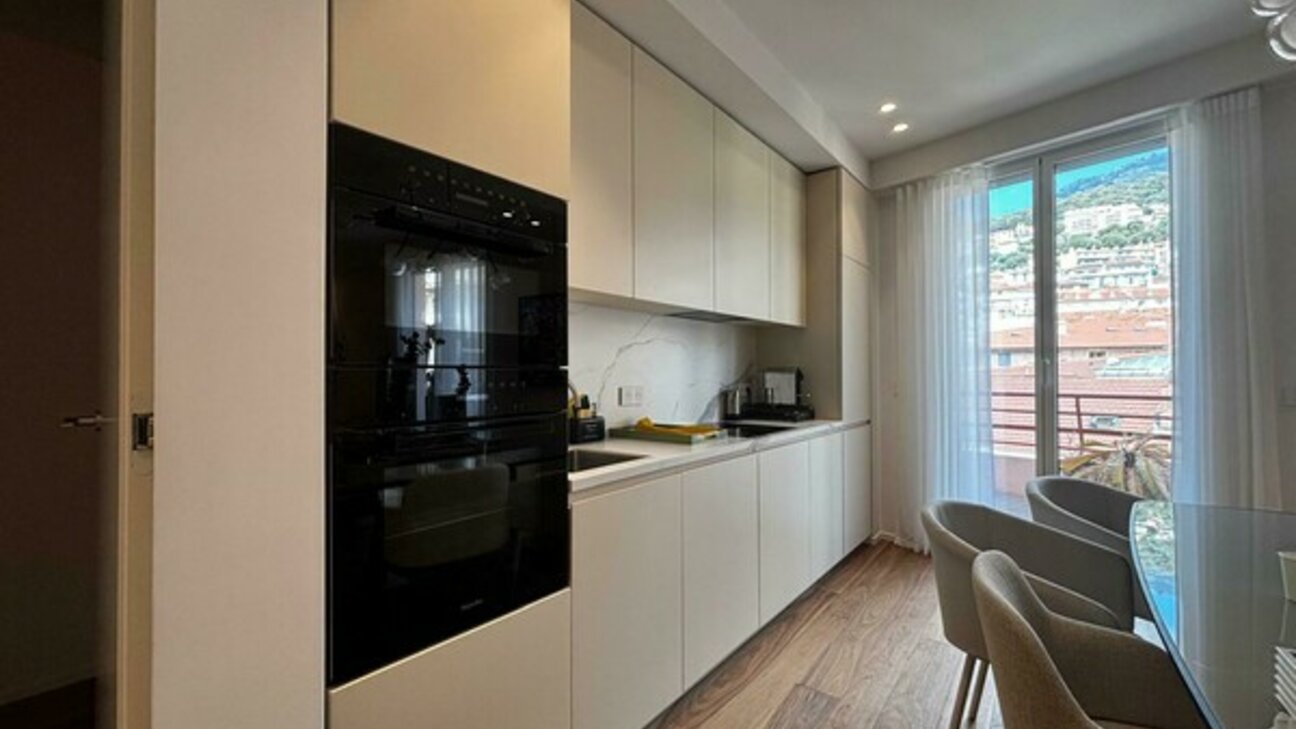 Beautiful renovated apartment with terrace in the Richmond - Carré d'Or - 4 / 10